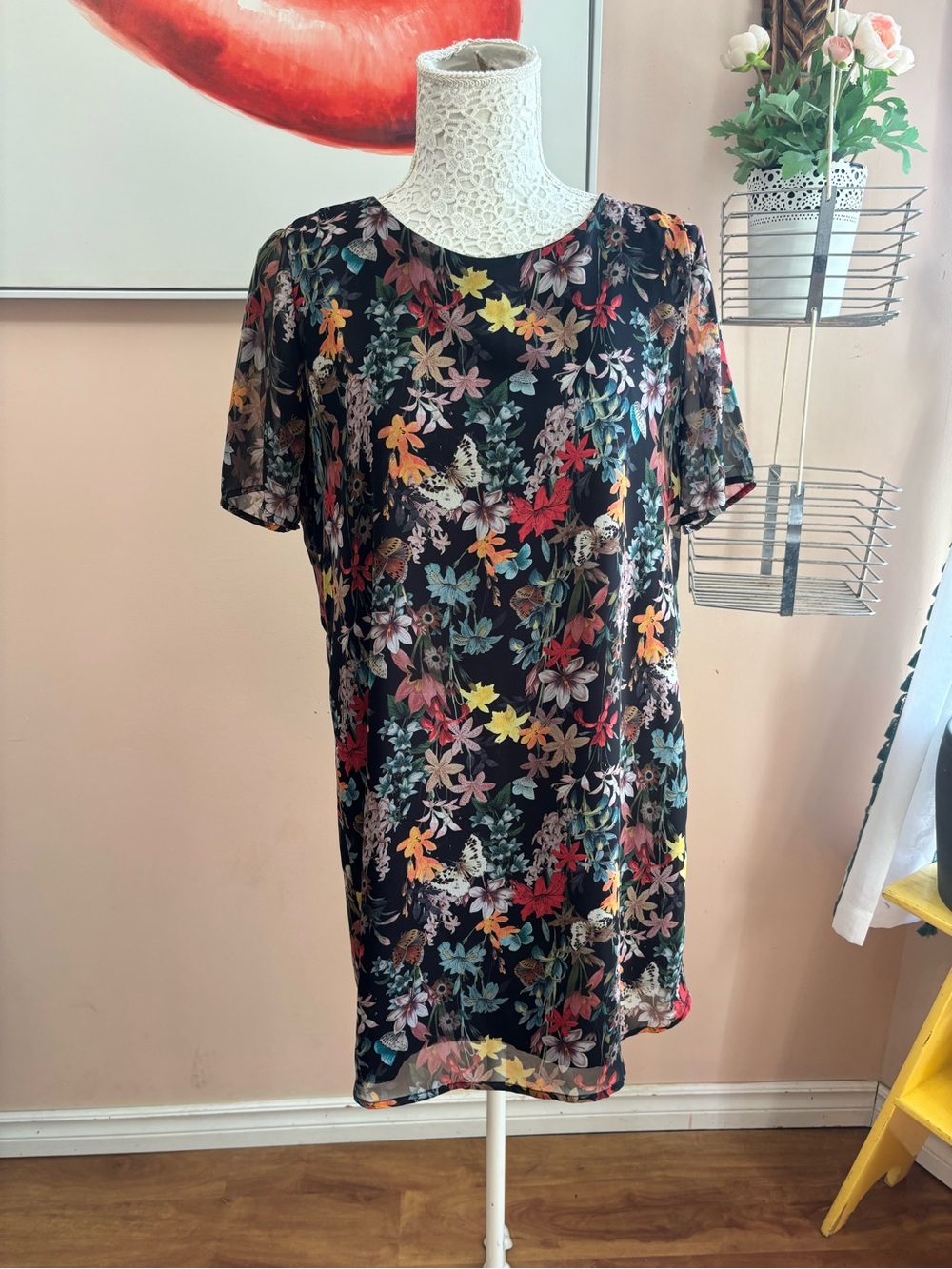 Forever 21 Black Floral Short Sleeve Shift Dress with Multicolor Blooms